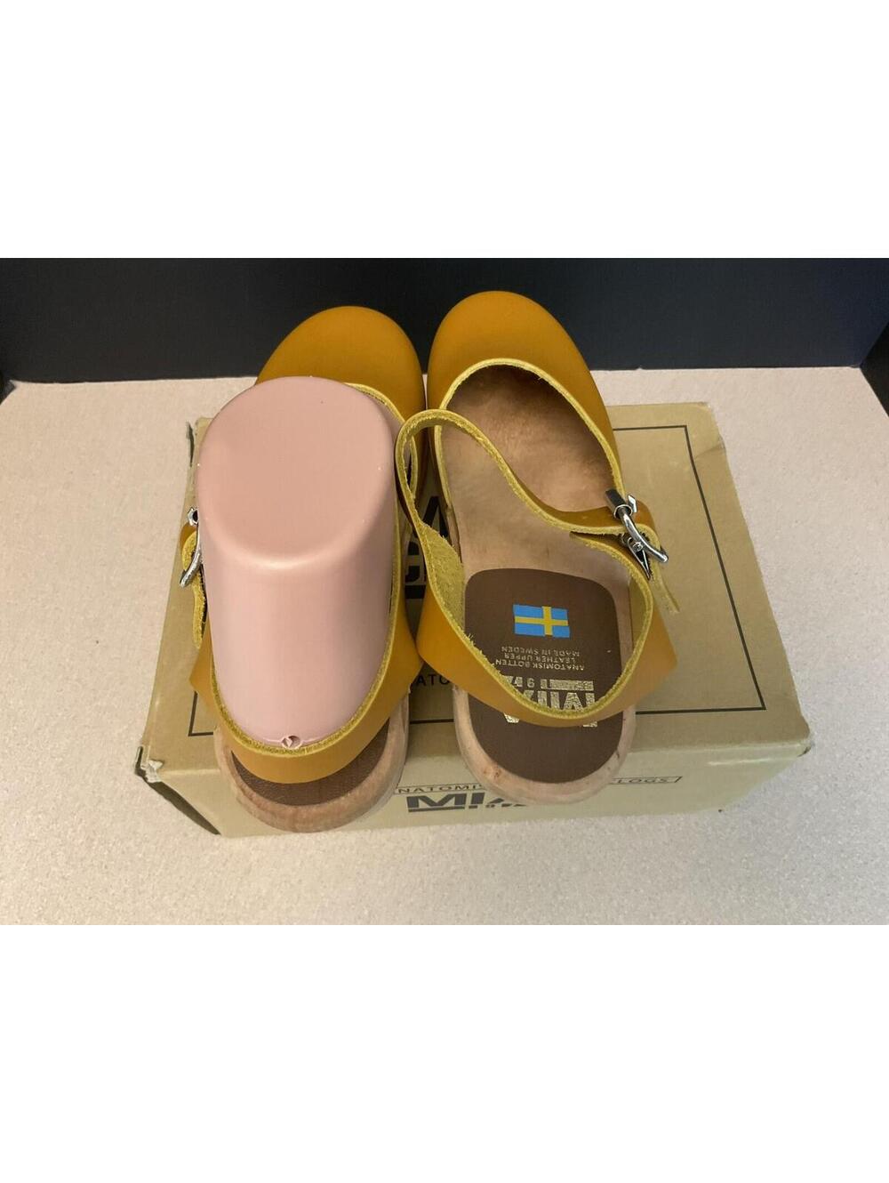 New! Womens MIA Sofia Closed Toe Mustard Leather Clog Sandals. Size 37-US 7. - Picture 6 of 9